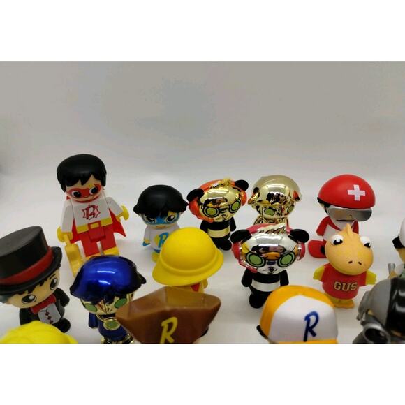 Ryan's World Lot 21 Figures Alpha Lexa, Robo Panda, Gus the Gummy Gator & More! - Picture 4 of 5